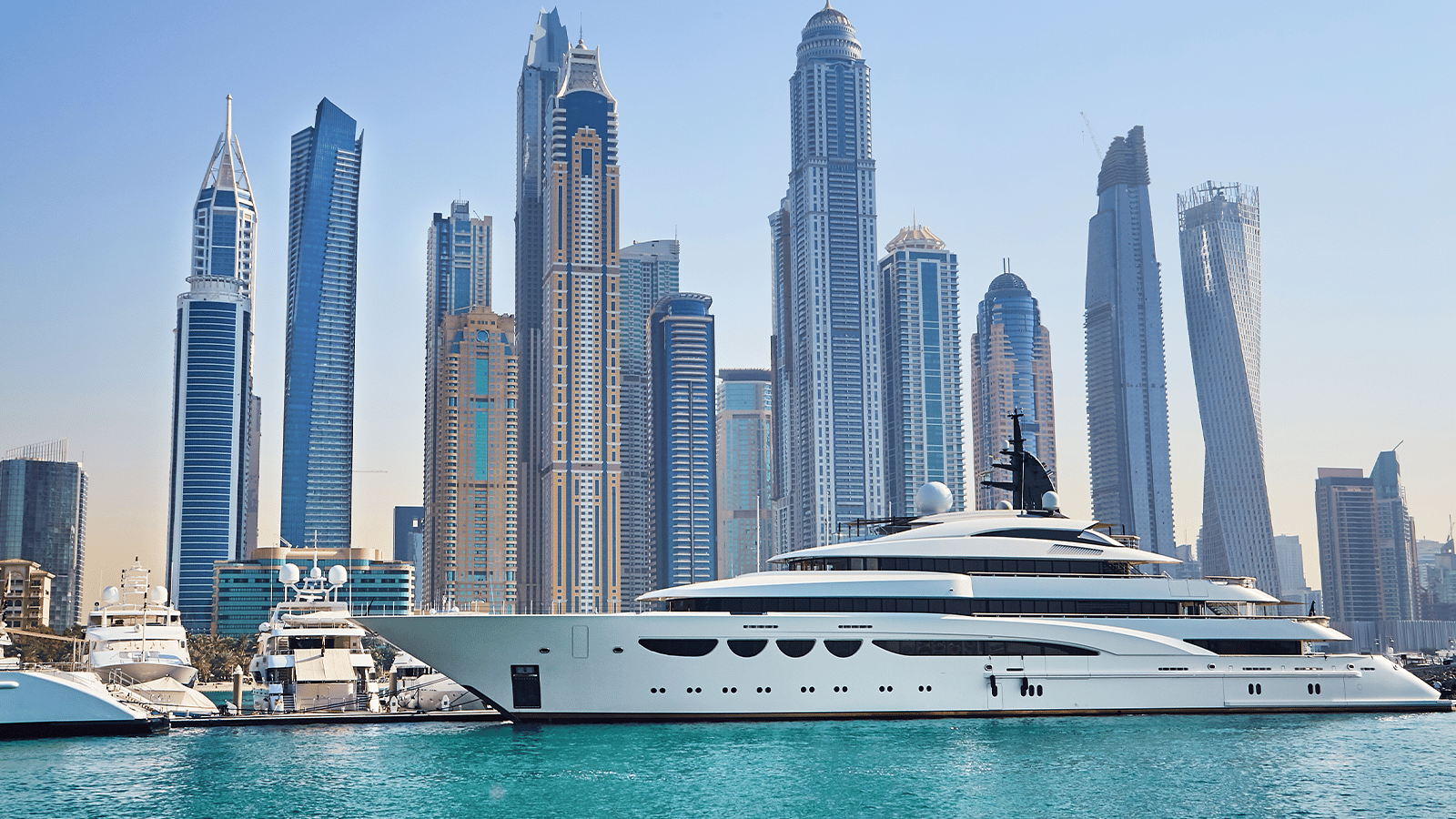 Why Are The Wealthy Moving To Dubai? - UAE Golden Visa